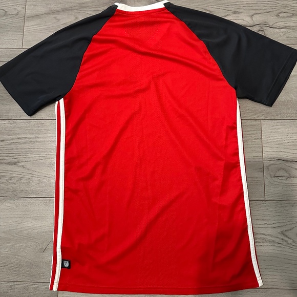 Toronto FC Training Shirt - Picture 3 of 5